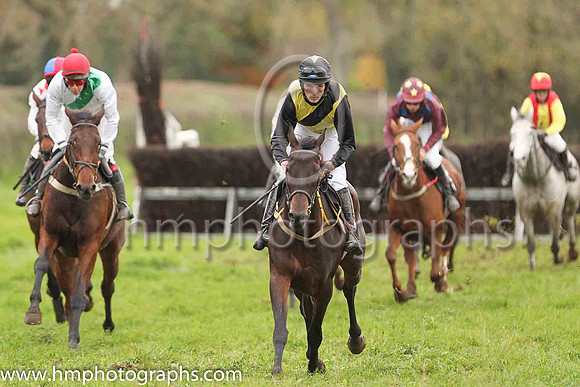 01st MR MANTILLA and S E O'Rourke ( 12 , WHITE,green sash; white sleeves; red cap ) Trainer: Vincent Devereux , Owner : James Devereux