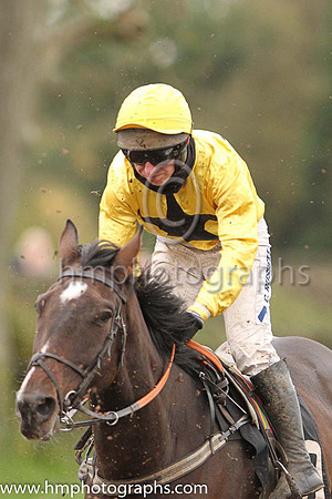 LOWTOWN BOY and N McParlan ( 10 , YELLOW,black star; yellow sleeves; yellow cap ) Trainer: Liam Lennon , Owner : Hayley Haughey
