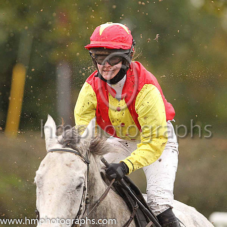 CHARIOT WARRIOR and Ms Z McMullan ( 2 ,Antrim (H)- RED,yellow panel; yellow sleeves; red cap,yellow star ) Trainer: Robert Brown Kerr , Owner : James Brown Kerr