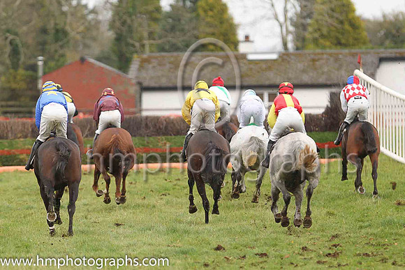 CHARIOT WARRIOR and Ms Z McMullan ( 2 ,Antrim (H)- RED,yellow panel; yellow sleeves; red cap,yellow star ) Trainer: Robert Brown Kerr , Owner : James Brown Kerr