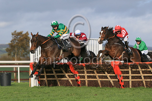 01st Cayd Boyand M P Walsh ( 5 , orange and green hoops ) Trainer - Miss E Doyle , Owner - John P McManus