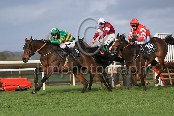 01st Cayd Boyand M P Walsh ( 5 , orange and green hoops ) Trainer - Miss E Doyle , Owner - John P McManus