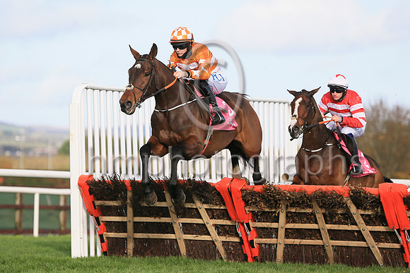 01st Aspire Towerand Rachael Blackmore ( 3 , yellow and white hoops ) Trainer - H De Bromhead , Owner - Brendan McNeill  Jonathan Maloney