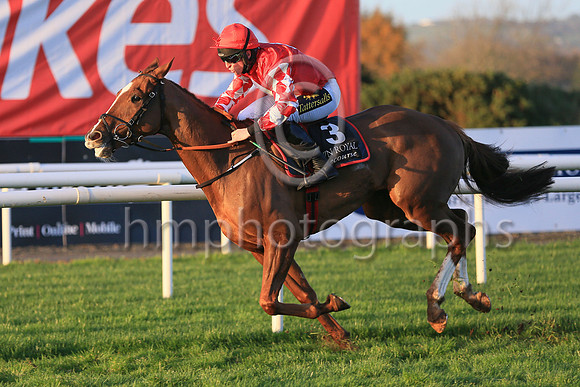 01st Chemical Energyand Mr J J Codd ( 3 , red, white diamond ) Trainer - G Elliott , Owner - Andrew Brown  Gemma Brown