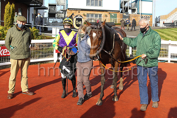 01st Skyaceand J S McGarvey ( 1 , purple, yellow chevron ) Trainer - J J Hanlon , Owner - Birdinthehand Syndicate