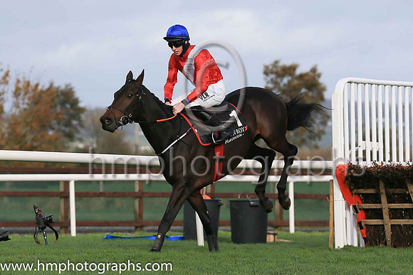 01st Quilixiosand J W Kennedy ( 1 , red, white cross sash ) Trainer - G Elliott , Owner - Cheveley Park Stud