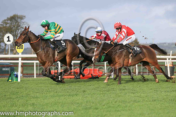 01st Cayd Boyand M P Walsh ( 5 , orange and green hoops ) Trainer - Miss E Doyle , Owner - John P McManus