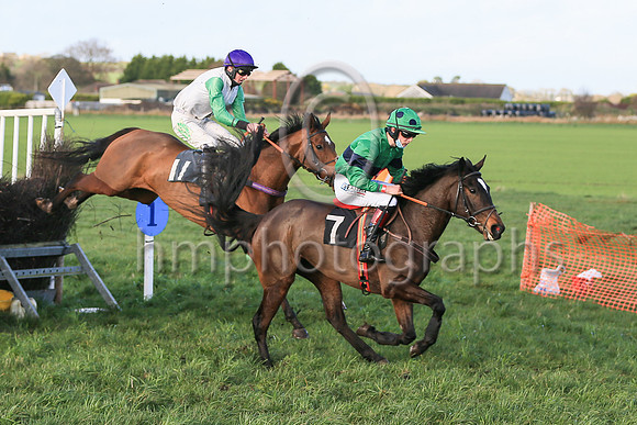 1 KATES HILL and D G Lavery ( 11 , WHITE; green sleeves; purple cap ) Trainer: Patrick Eugene Turley,, Owner : Patrick J. Smyth
