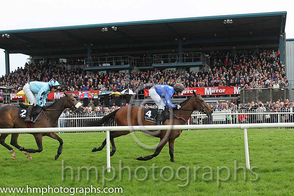 02 Taglietelle & P Carberry - 2nd (2, light blue, black diamond ) & 05 Slivegullion Girl & R P Treacy - 5th (4, royal blue, light blue spots ) - CU2D1716-16