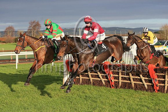 01st Battle Of Actium and D Meyler ( 4 , maroon, white star ) Trainer - J P O'Brien , Owner - Gigginstown House Stud