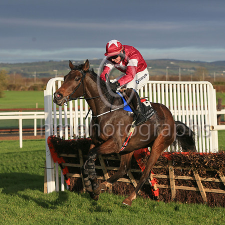 01st Battle Of Actium and D Meyler ( 4 , maroon, white star ) Trainer - J P O'Brien , Owner - Gigginstown House Stud