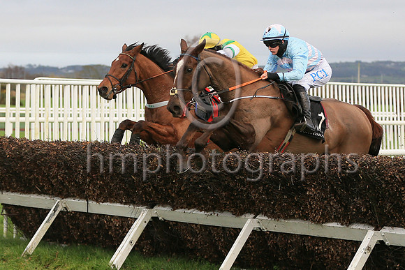 01st Arahecan and Rachael Blackmore ( 1 , light blue, pink chevrons ) Trainer - H De Bromhead , Owner - R S Brookhouse