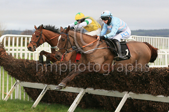 01st Arahecan and Rachael Blackmore ( 1 , light blue, pink chevrons ) Trainer - H De Bromhead , Owner - R S Brookhouse