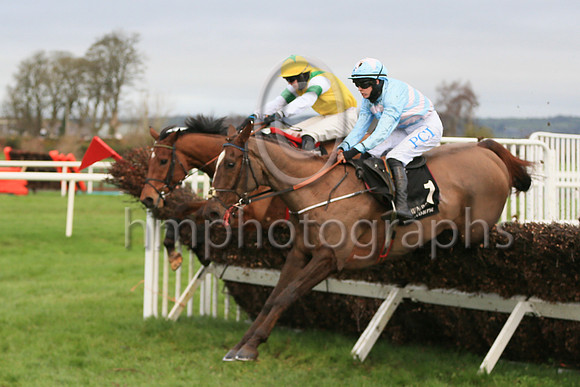 01st Arahecan and Rachael Blackmore ( 1 , light blue, pink chevrons ) Trainer - H De Bromhead , Owner - R S Brookhouse