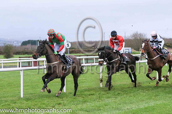 01st Dixie Flyer and Mr B G Crawford ( 11 , green, red braces ) Trainer - S R B Crawford , Owner - Martin Baker