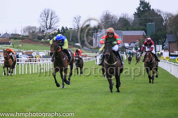 01st Dixie Flyer and Mr B G Crawford ( 11 , green, red braces ) Trainer - S R B Crawford , Owner - Martin Baker