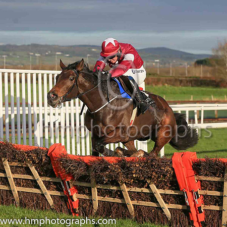 01st Battle Of Actium and D Meyler ( 4 , maroon, white star ) Trainer - J P O'Brien , Owner - Gigginstown House Stud