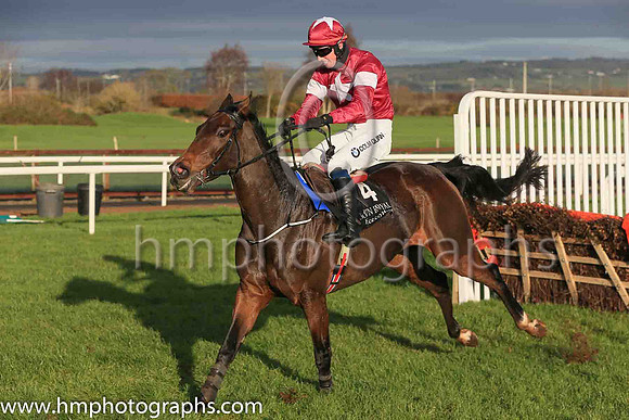 01st Battle Of Actium and D Meyler ( 4 , maroon, white star ) Trainer - J P O'Brien , Owner - Gigginstown House Stud