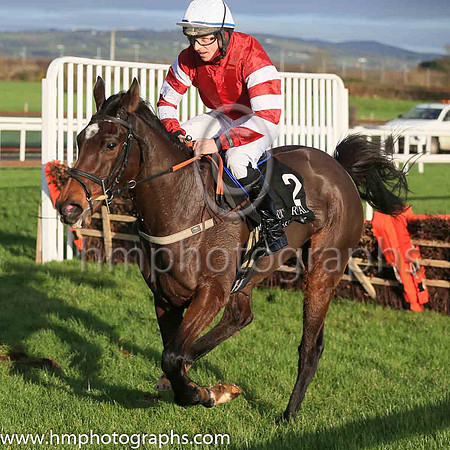 12th La Chanteuse and Mr B G Crawford ( 2 , red, white cap ) Trainer - S R B Crawford , Owner - Mrs Edith Crawford