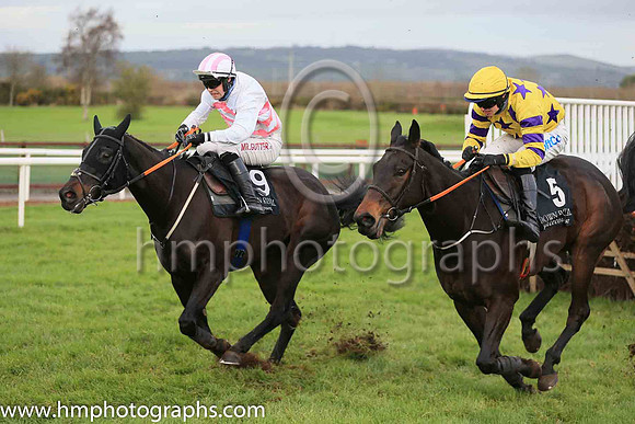 01st Feelgood Island and S F O'Keeffe ( 5 , yellow, blue stars ) Trainer - Miss E Doyle , Owner - Mrs R Rath