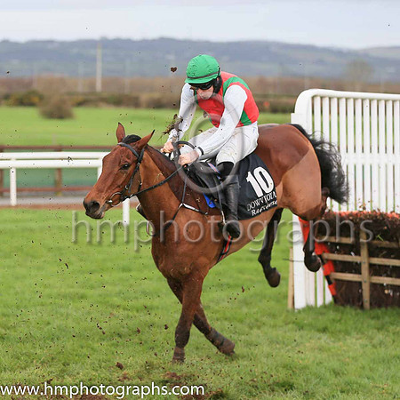 04th New Ross and O R Brown ( 10 , red, green braces, white sleeves ) Trainer - J P O?Brien , Owner - P McGee