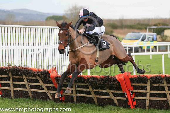 07th I Don't Get It and Dylan Johnston ( 6 , black, beige cross ) Trainer - N McCluskey , Owner - Neill McCluskey