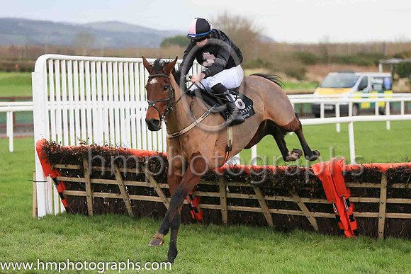 07th I Don't Get It and Dylan Johnston ( 6 , black, beige cross ) Trainer - N McCluskey , Owner - Neill McCluskey