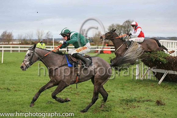 06th Whereyounow and S W Flanagan ( 9 , green, grey epaulettes ) Trainer - R Sweeney , Owner - Mrs J B Sweeney