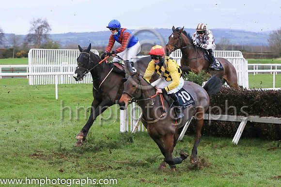 pu Ringneill and Mr D G Lavery ( 10 , yelow, black diamonds ) Trainer - G Stewart , Owner - Miss S MacKinnon