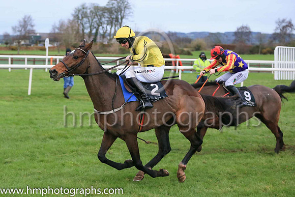 01st Billaway and Mr P W Mullins ( 2 , yellow, black horse ) Trainer - W P Mullins , Owner - J Turner