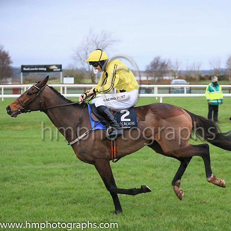01st Billaway and Mr P W Mullins ( 2 , yellow, black horse ) Trainer - W P Mullins , Owner - J Turner