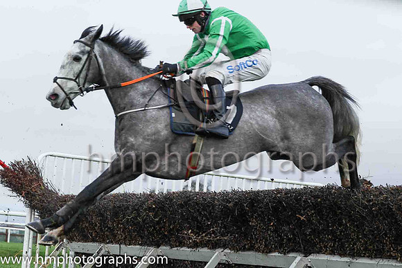 12th Miss Cedille and S F O'Keeffe ( 11 , green, white disc ) Trainer - Miss E Doyle , Owner - Cedille Partnership