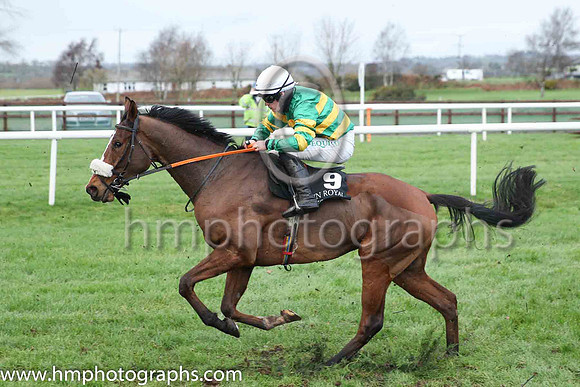08th Odds Or Evens and S D Torrens ( 9 , orange and green hoops ) Trainer - A J Martin , Owner - John P McManus