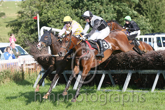 1st Ballycash ( 8 , black  white qtrd )  Derek O'Connor ( Trainer: Colin S McKeever )