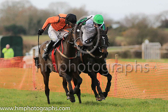 01st NICKEL and M J O'Hare ( 5 , WHITE; dark blue  emerald green striped sleeves; emerald green cap ) Trainer: J.G. Cosgrave,, Owner : Neville Reid