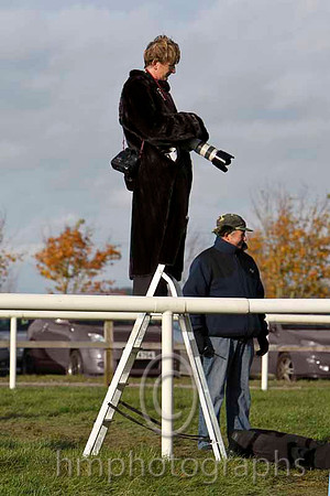 Caroline Norris - Racing Post Photographer - FT8E7953-e3