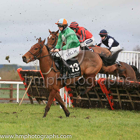 08th Wild River Ridge and D J McInerney ( 13 , lighr gree, whte diamond ) Trainer - V Wilson , Owner - Victor Wilson