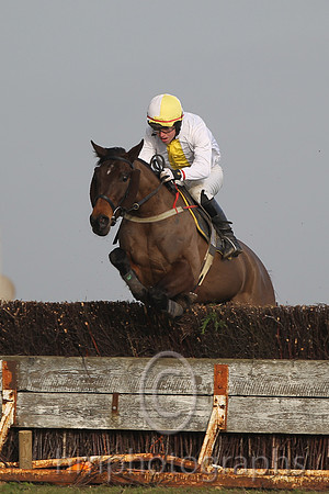 R5 - News For Pascal & N McParlan - winners -FT8E3901-21