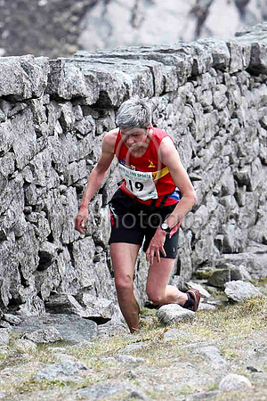 Angela Mudge - Carnethy Hill Running Club -Winner in 1:00:18 - FT8E3605-e