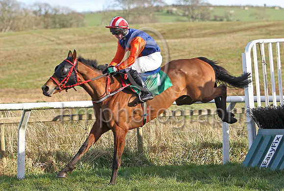 Up The Girls (7 royal blue orange disc) & R J Jones - 4th - FT8E9829-e