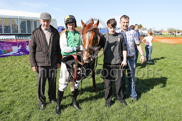 1st BRIDGETS PET and L OcCarroll ( 5 , GREEN; white sleeves; black  gold qtd cap ) Trainer: J. Woods , Owner : J. Woods