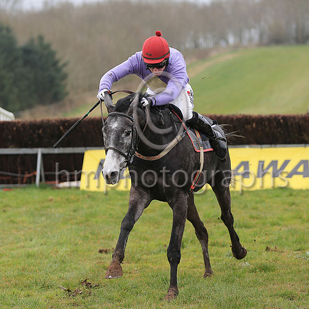 01st ANGELS BREATH and J C Barry ( 19 , PURPLE,yellow diamond; purple sleeves; red cap ) Trainer: P.M.J. Doyle,, Owner : Mary Doyle