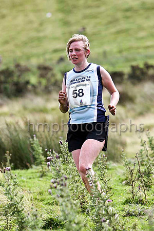 Deirdre Larsen , 226th, V35 , 50th woman in 1.04.01 - Ballycastle Runners - FT8E3692-e