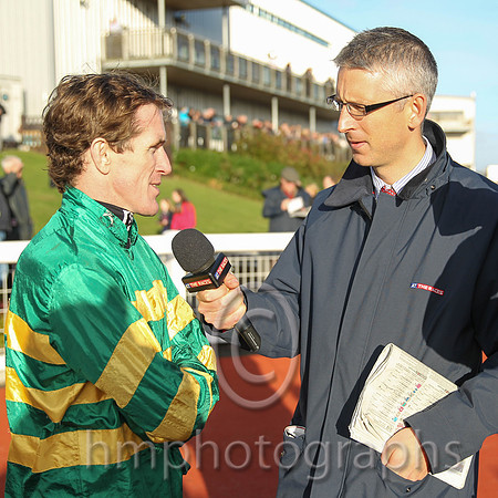 01 - AP McCoy WKD Hurdle - CU2D9041-2