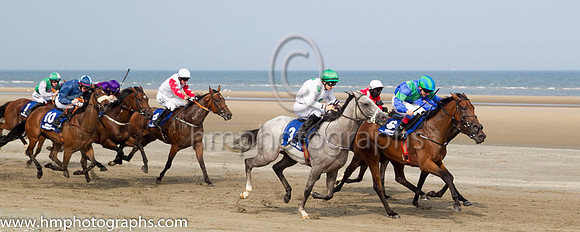 2 Al Fahida and C D Hayes - - 2nd (6 ,royal blue, emerald green cross sashes ) Trainer - A Oliver