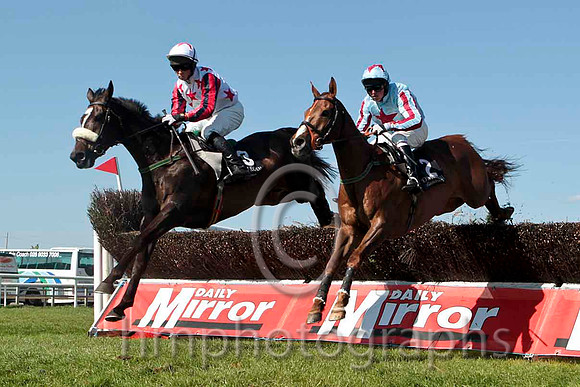 Unanswered - Fell, Jockey Mr A T Duff & Royal Ranger - 2nd, Jockey Mr R O'Sullican - CU2D4740-e