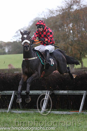 05 Nodforms Violet and B O'Neill - - 05th (6 ,royal blue, emerald green se01 Vital Plot and J J Codd - - 01st (16 ,red and black check ) Trainer - Liam Kenny