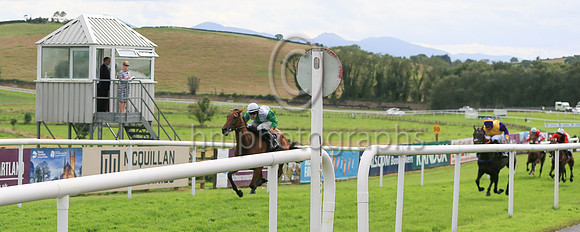 01st Montel Glory (13 , white, green stripe ) Jockey: Niall Moore7 , Trainer: Philip Fenton
