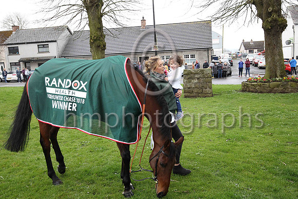 Balnaslow and groom Sophie Bell at Parkgate - FT8E3411