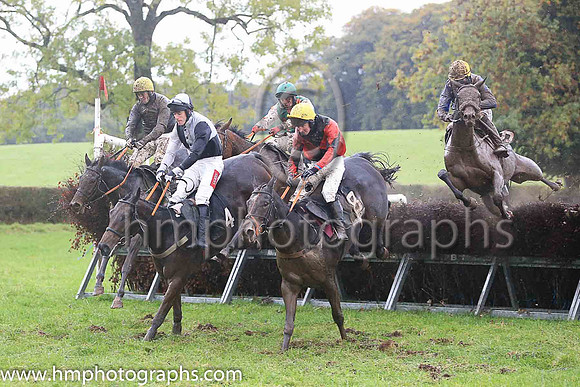 01st BALLYHOME and Derek O'Connor ( 4 ,Antrim (H) - BLACK  WHITE QTD; black  white hlvd sleeves; white cap ) Trainer: Colin S. McKeever,, Owner : W.W. Dennison